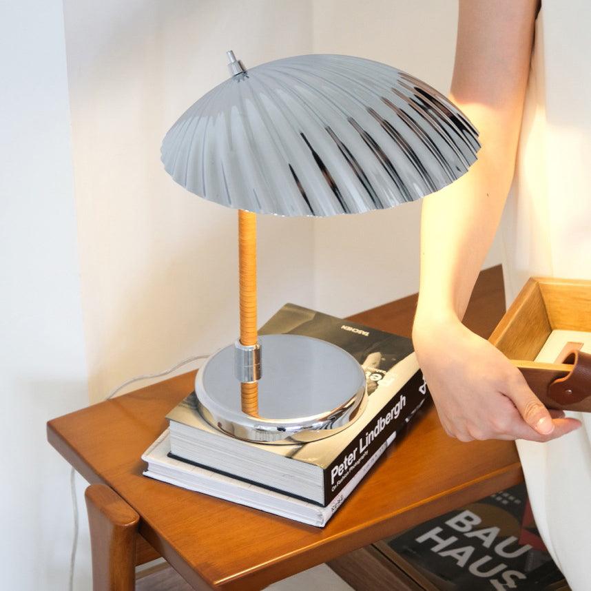brass-shell-table-lamp-anzaz--73