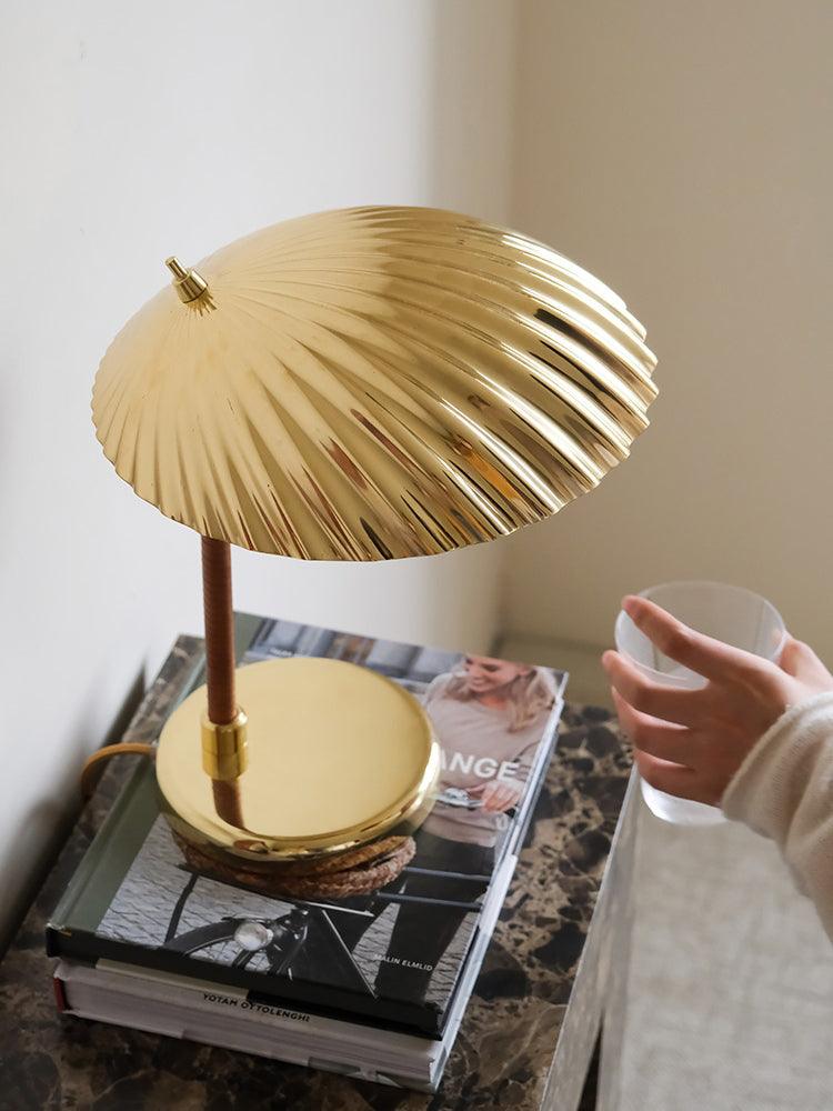 brass-shell-table-lamp-anzaz--75