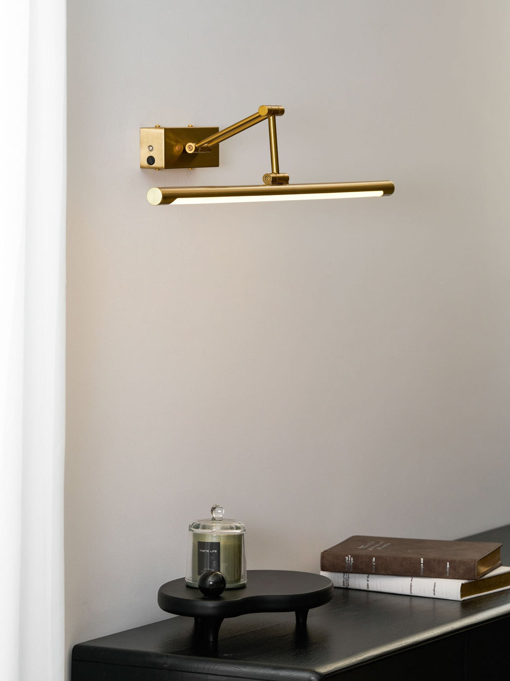 brillan-frame-wall-light-anzaz--19