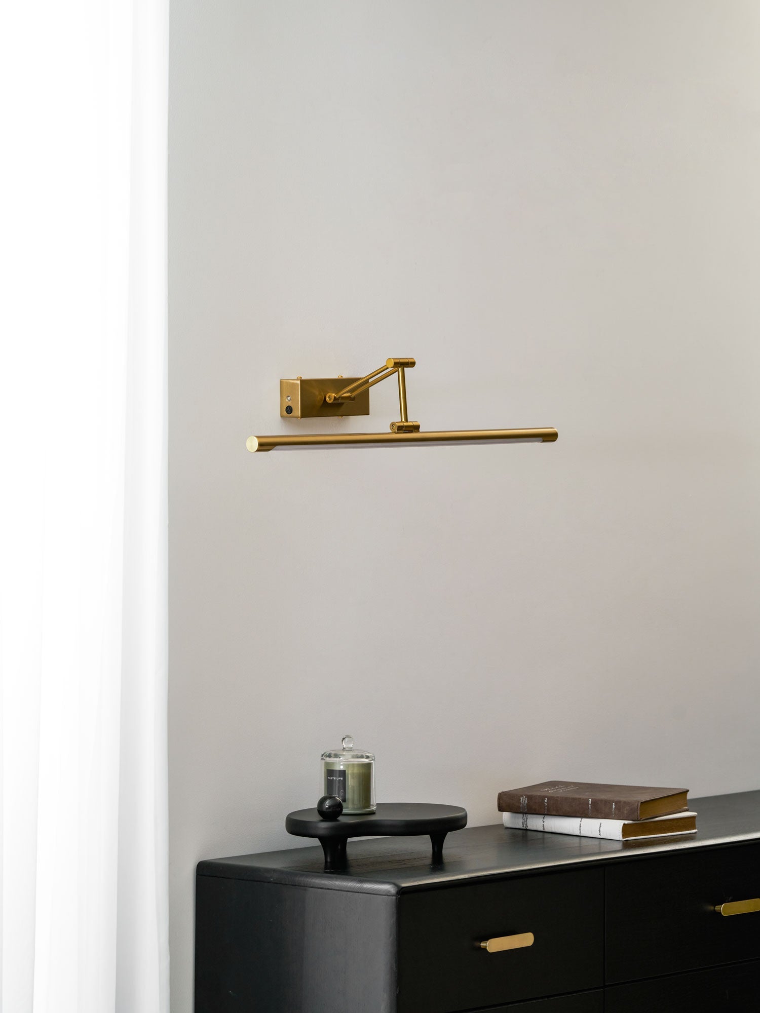 brillan-frame-wall-light-anzaz--25