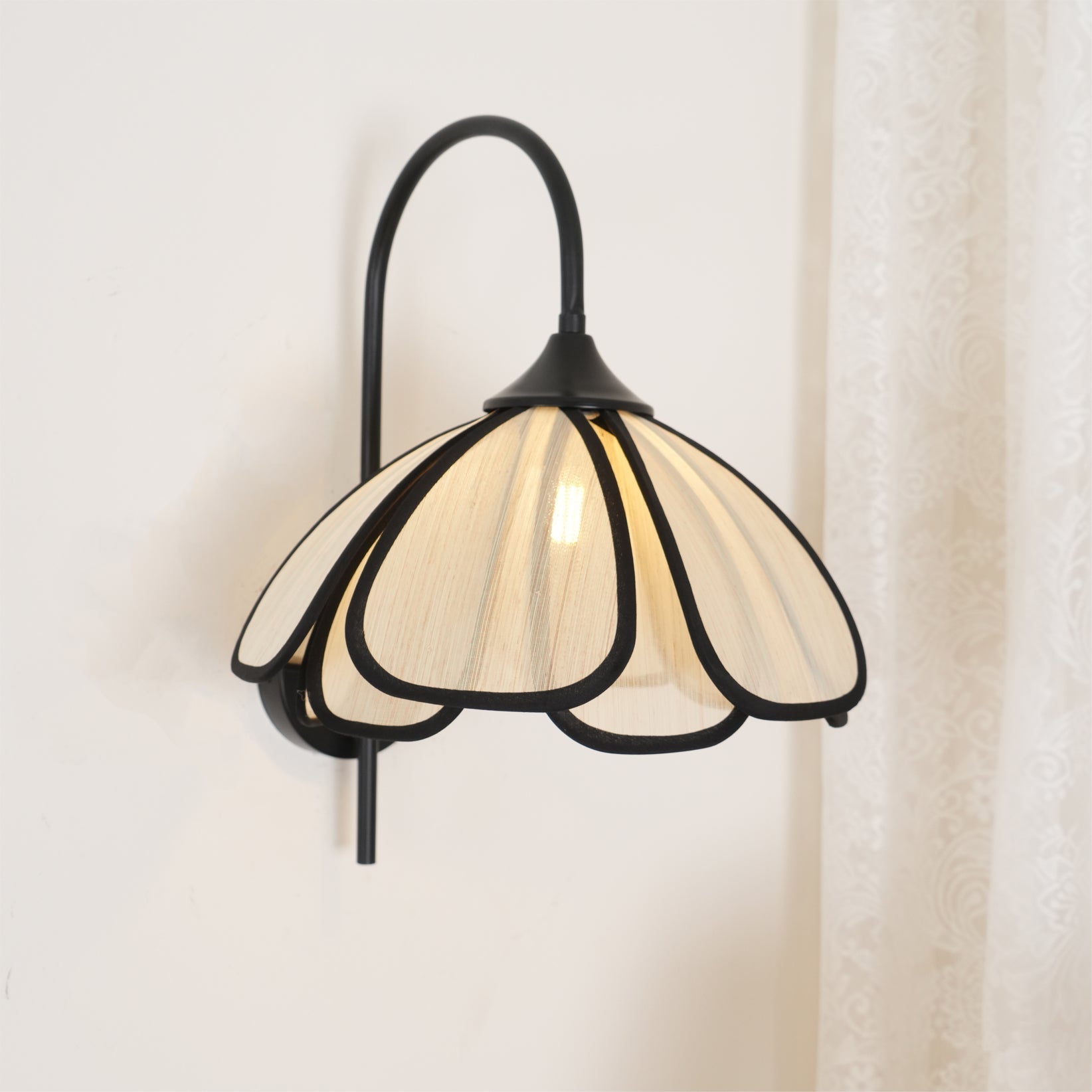 burnt-petal-wall-lamp-anzaz--21