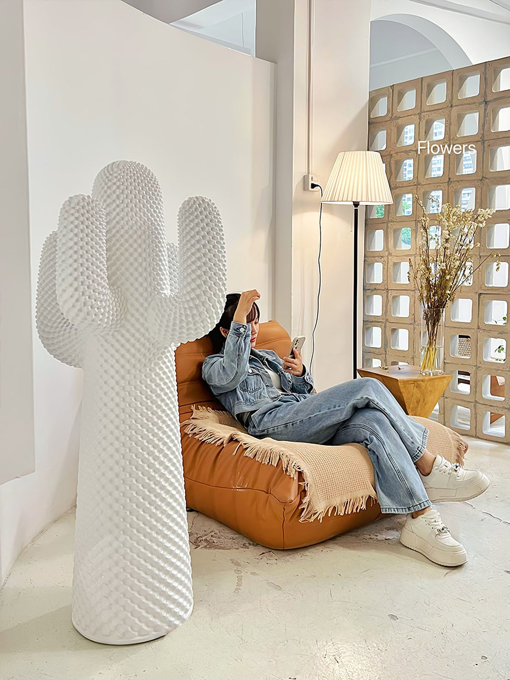 mello-sculptural-cactus-coat-rack-anzaz--63