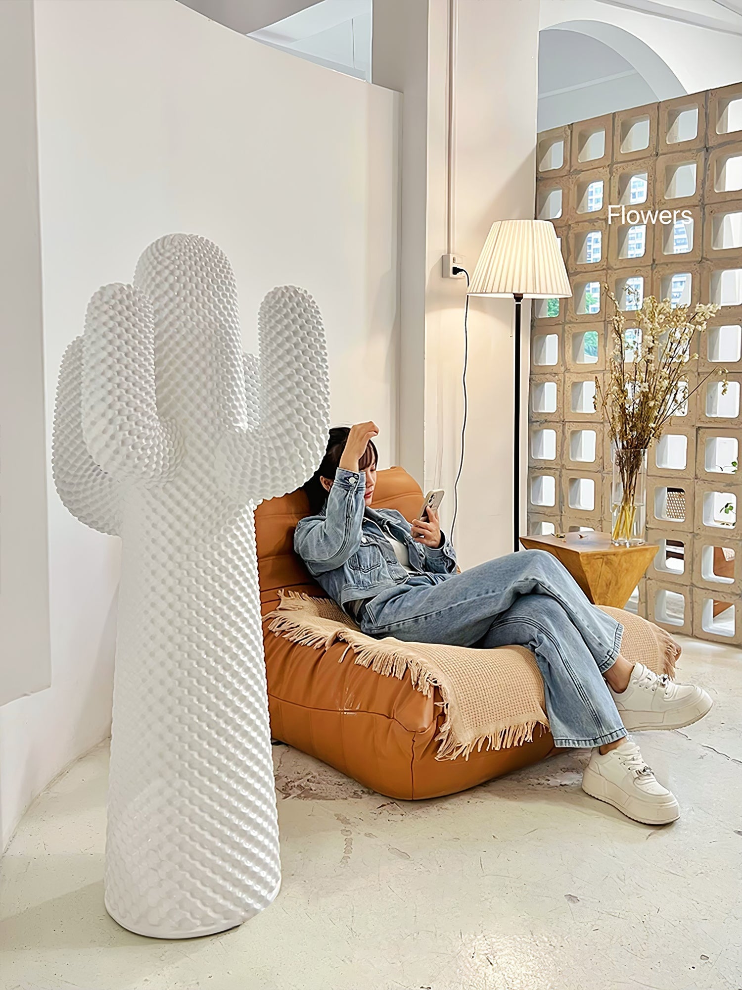 mello-sculptural-cactus-coat-rack-anzaz--63