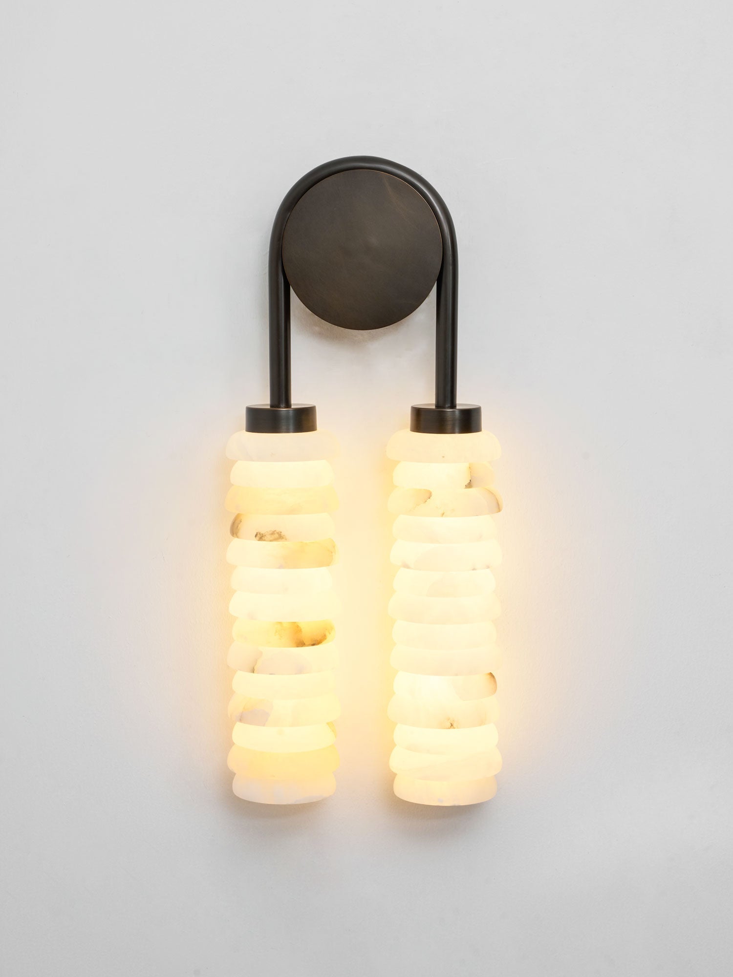 calla-ribbed-sconce-anzaz--66
