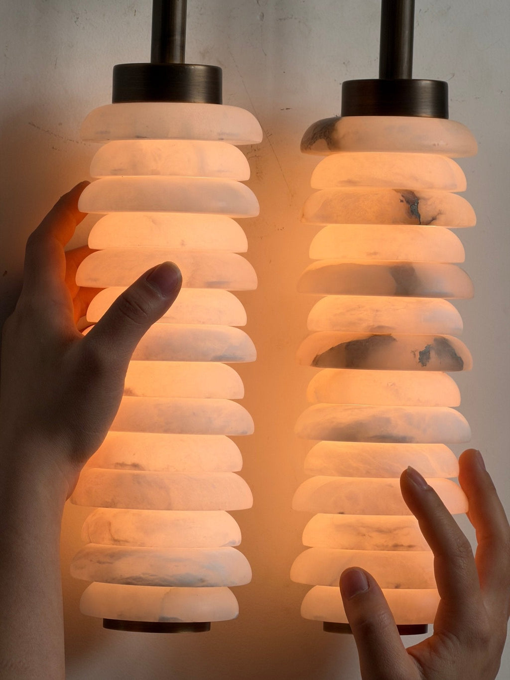 calla-ribbed-sconce-anzaz--41