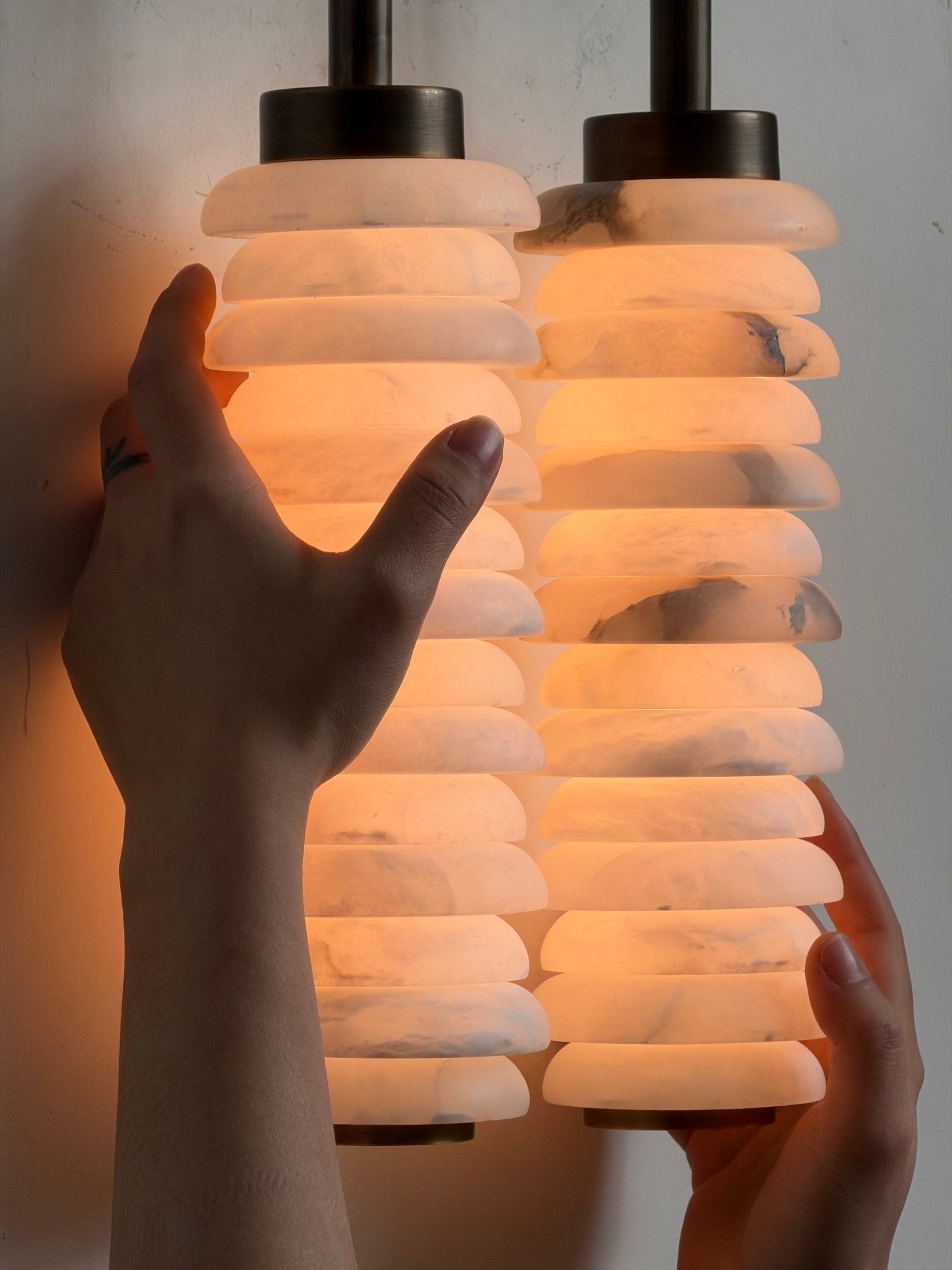 calla-ribbed-sconce-anzaz--42