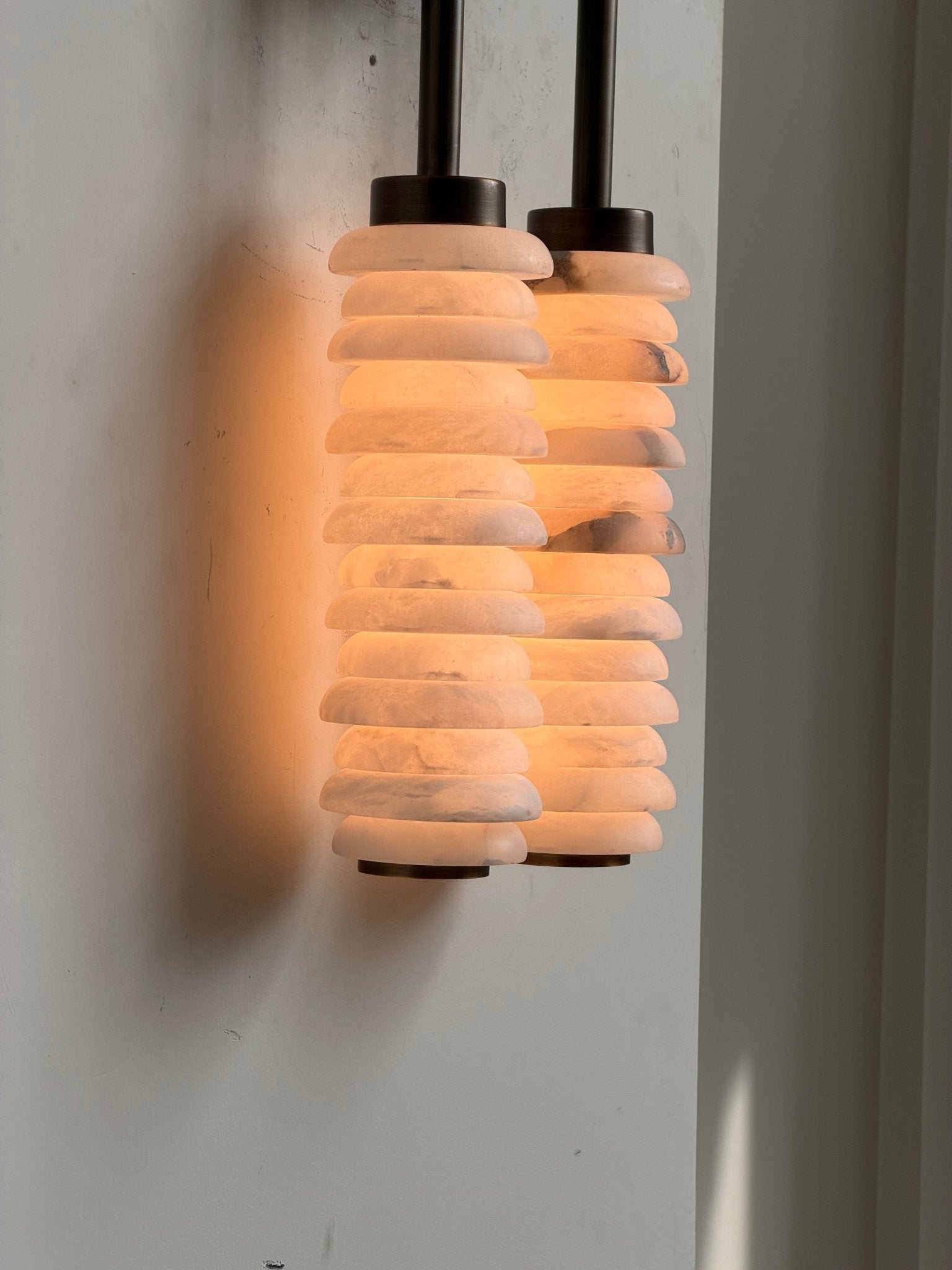 calla-ribbed-sconce-anzaz--33