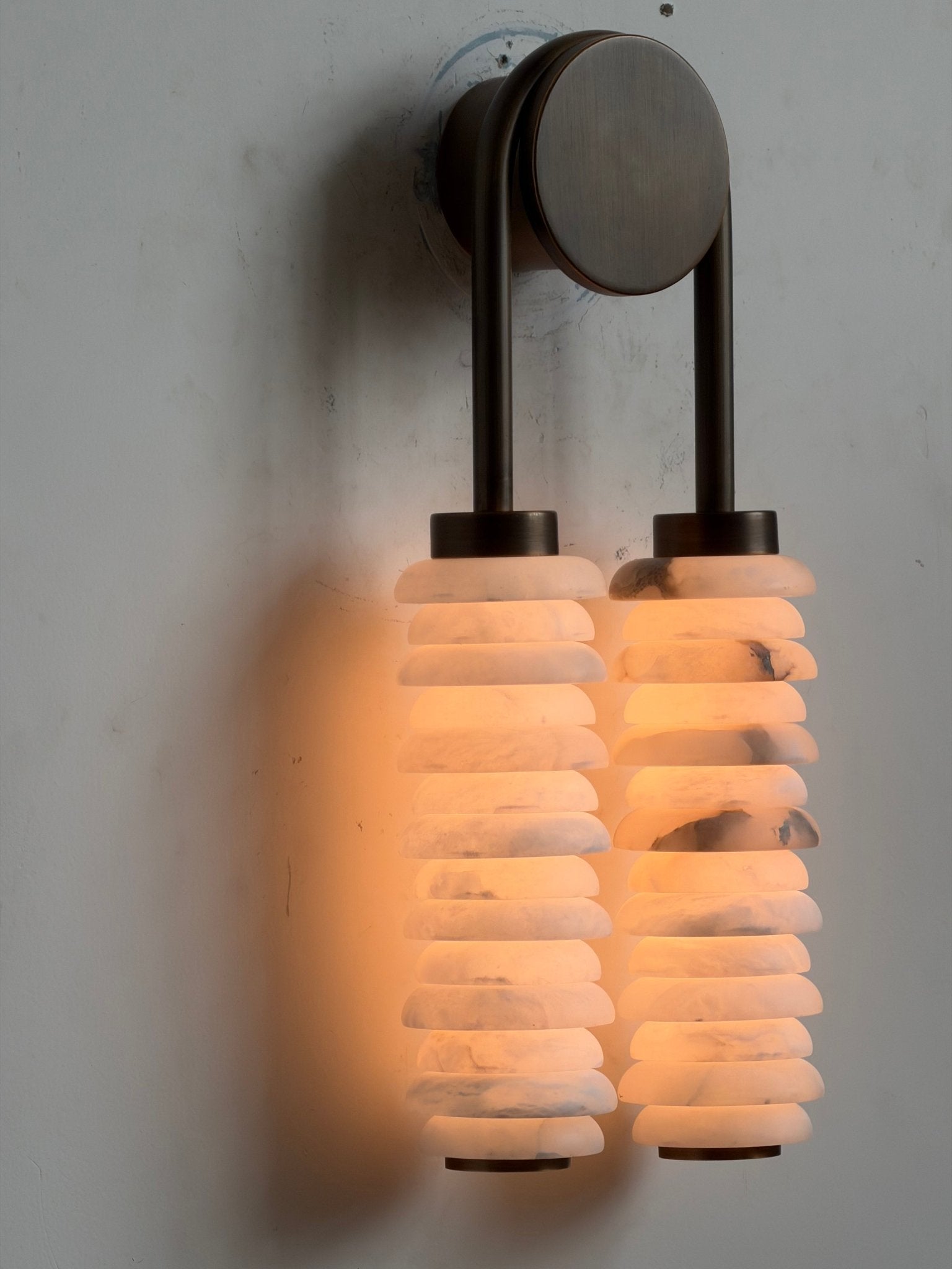 calla-ribbed-sconce-anzaz--38