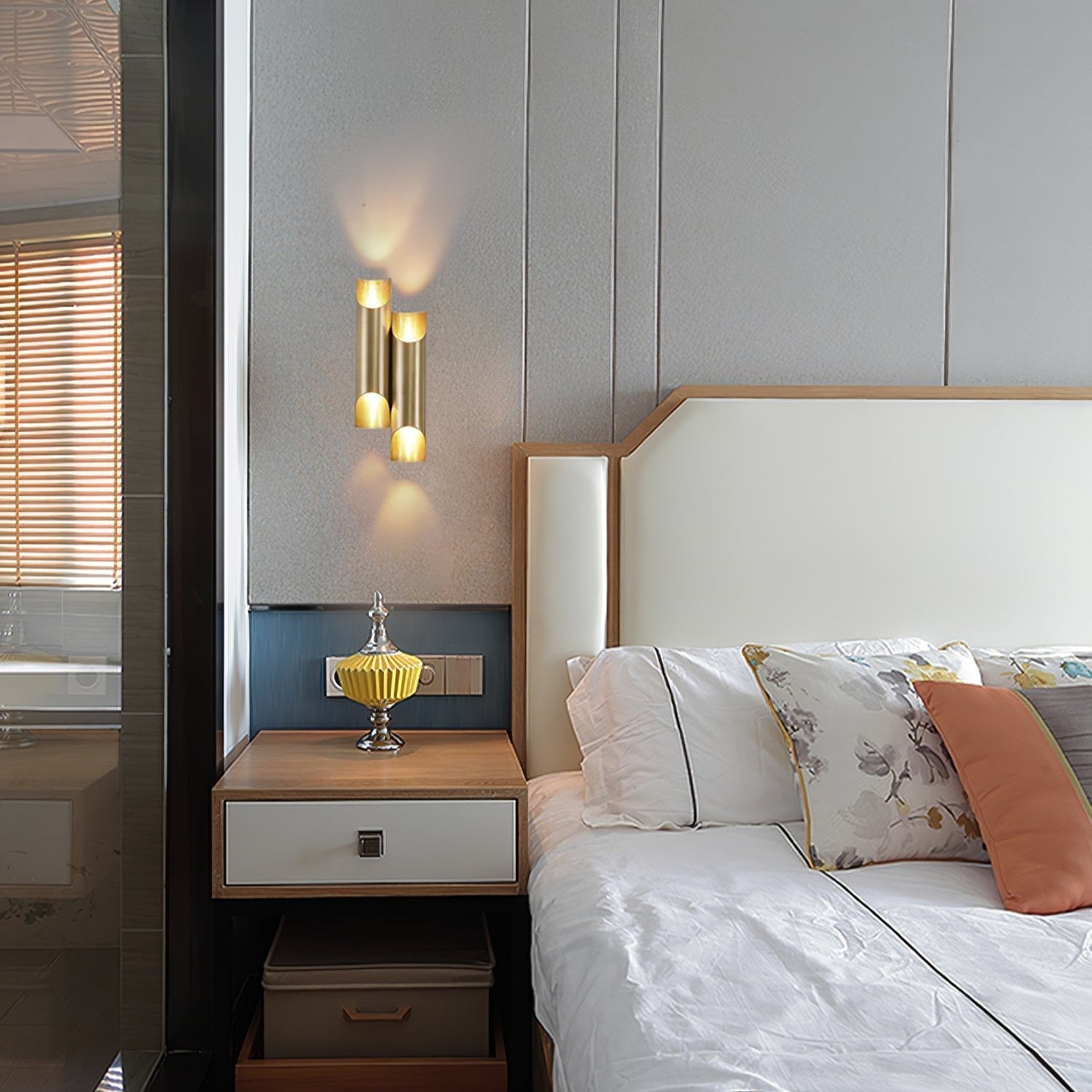 callahan-brass-wall-lamp-anzaz--8