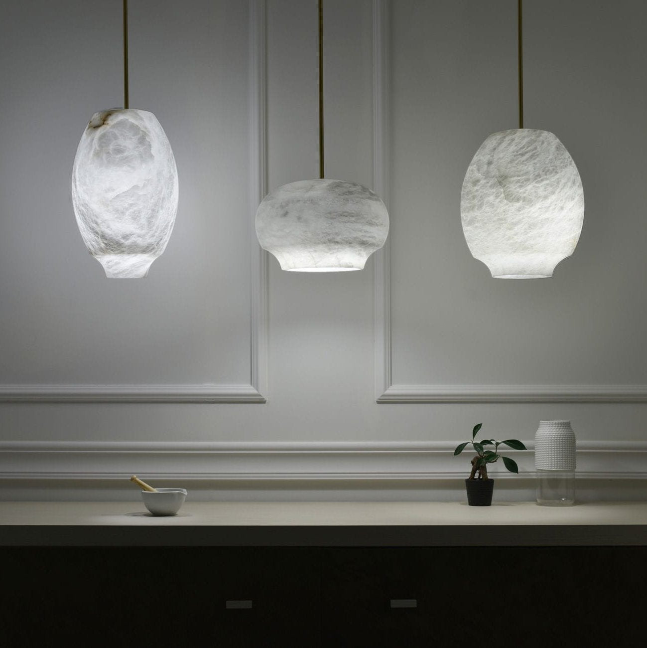 camille-alabaster-pendant-lamp-anzaz--5