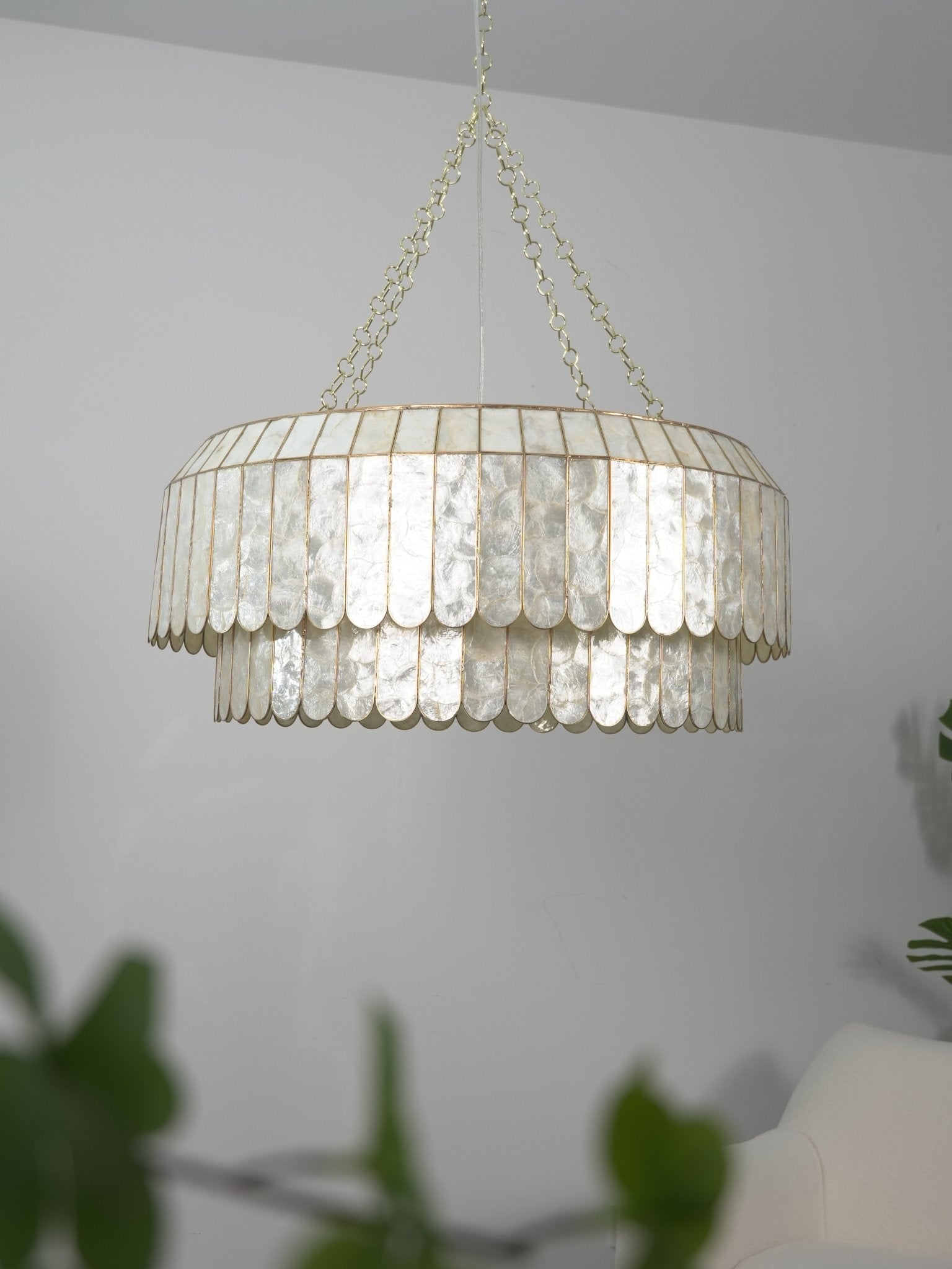 capiz-aurelia-chandelier-anzaz--19