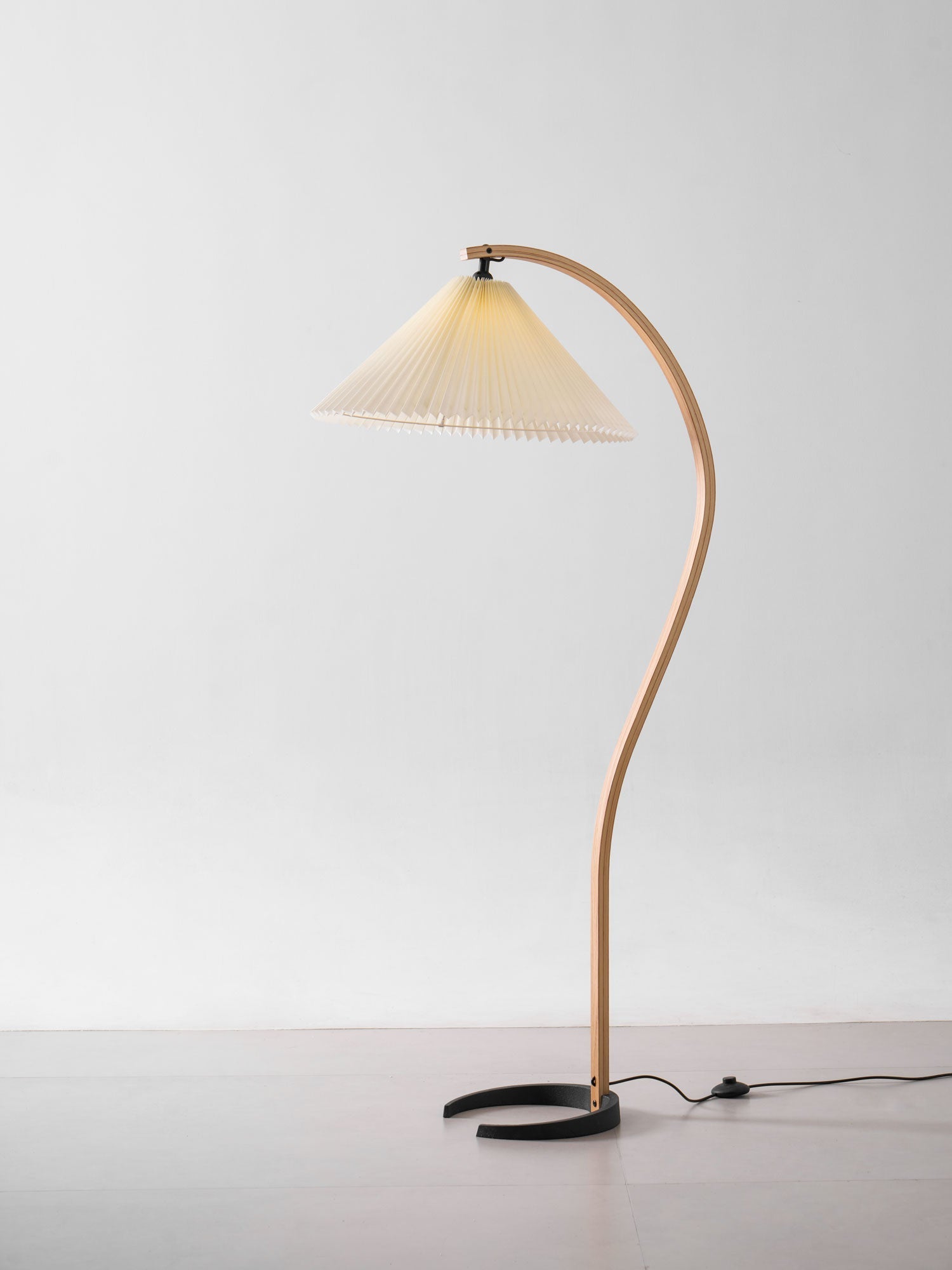 caprani-floor-lamp-anzaz--130