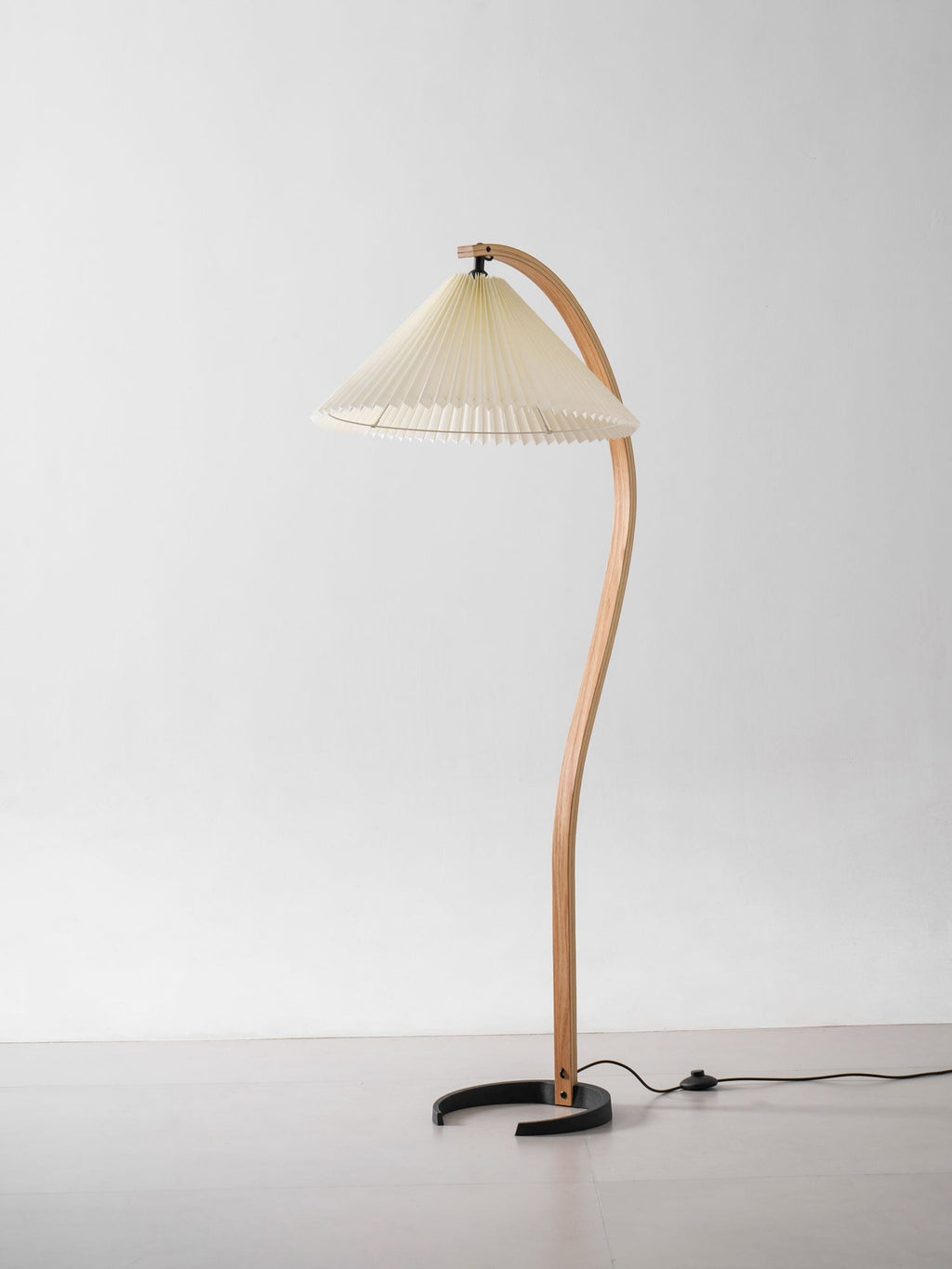 caprani-floor-lamp-anzaz--132