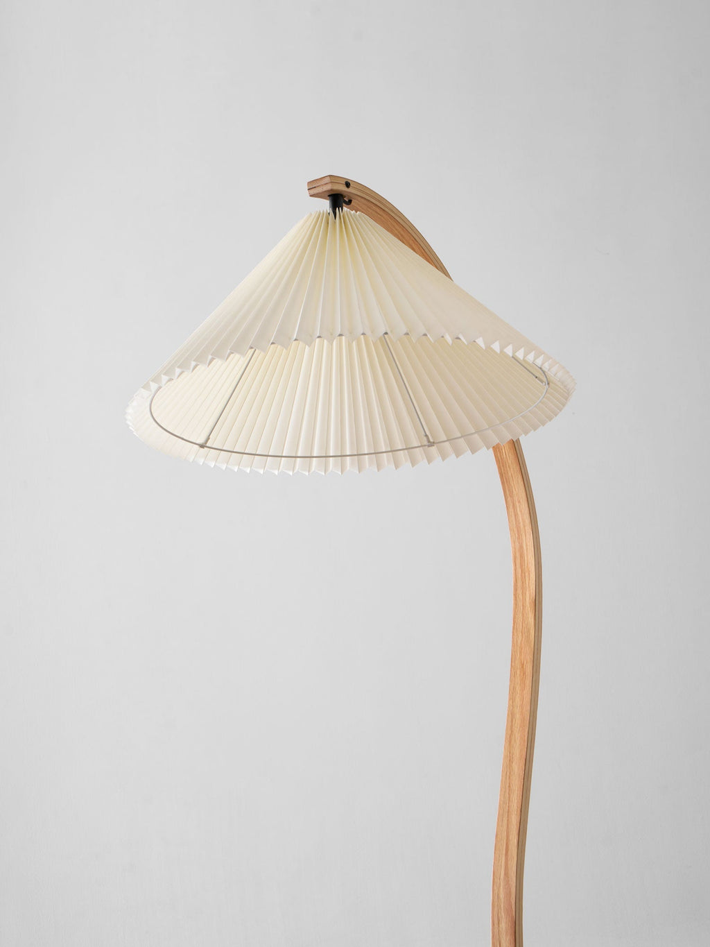 caprani-floor-lamp-anzaz--133