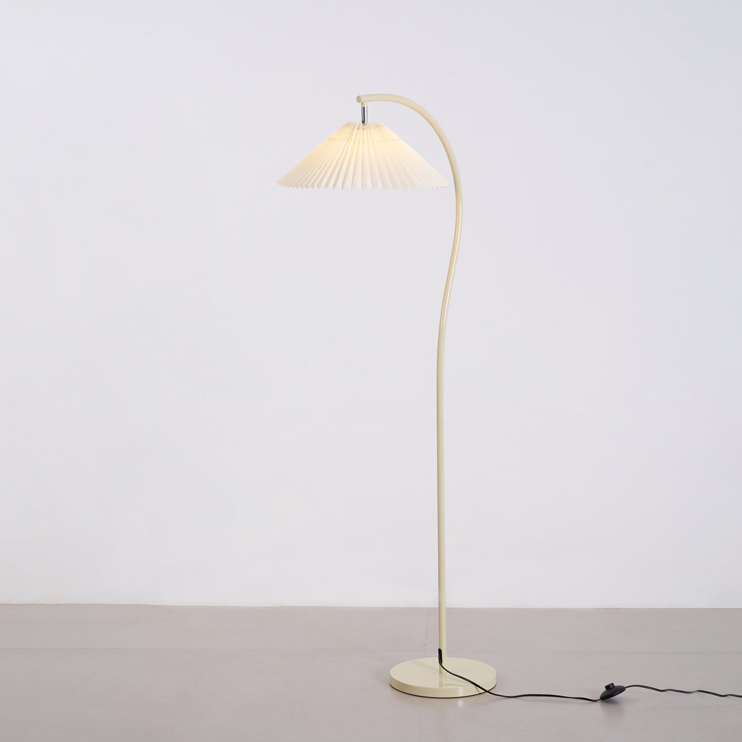 crescini-pleated-floor-lamp-anzaz--69