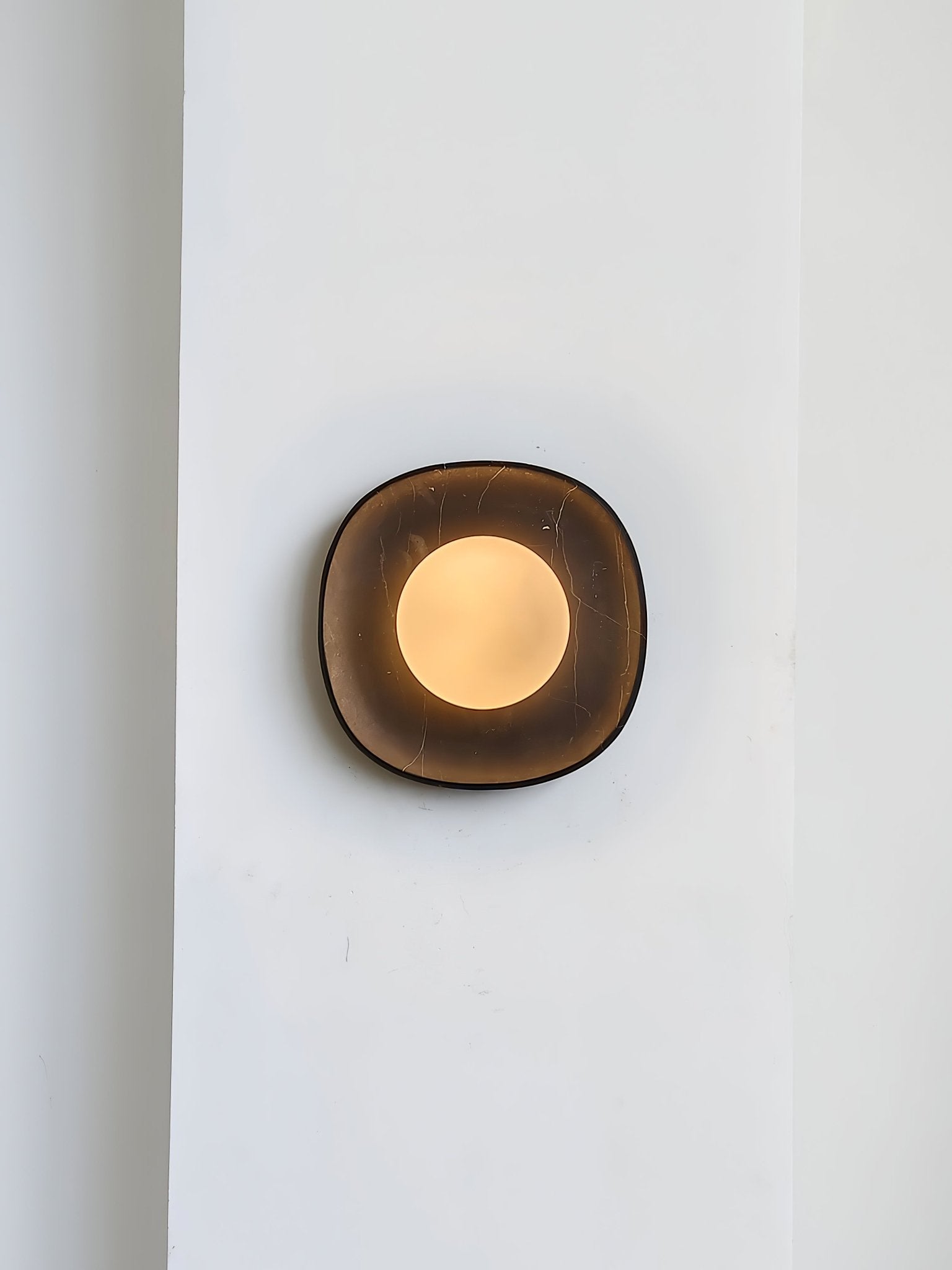 carrara-cusp-sconce-anzaz--26