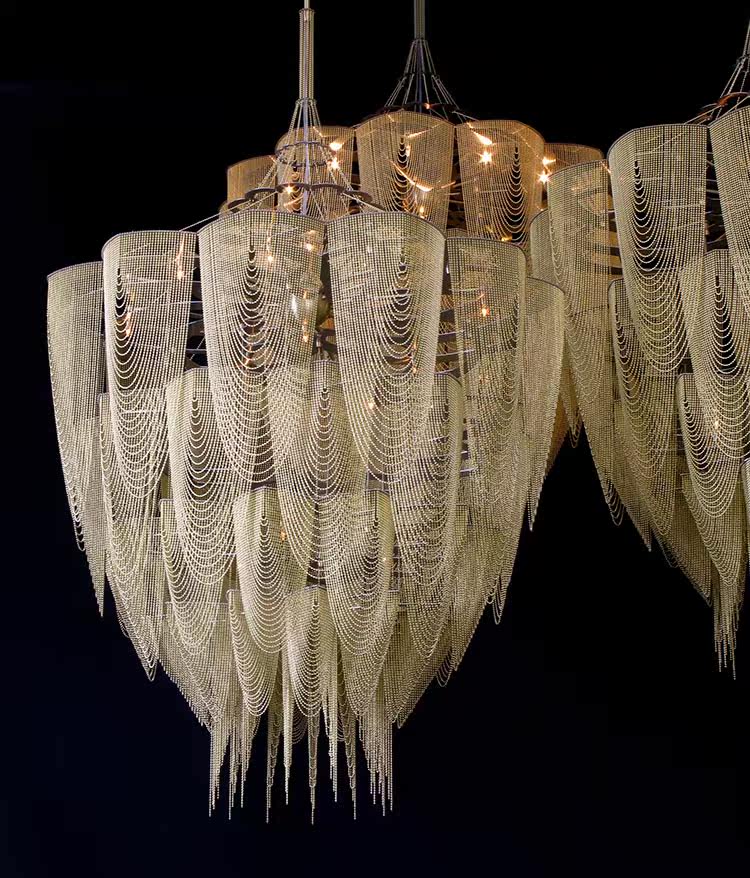 cascade-aluminum-chain-chandelier-anzaz--11