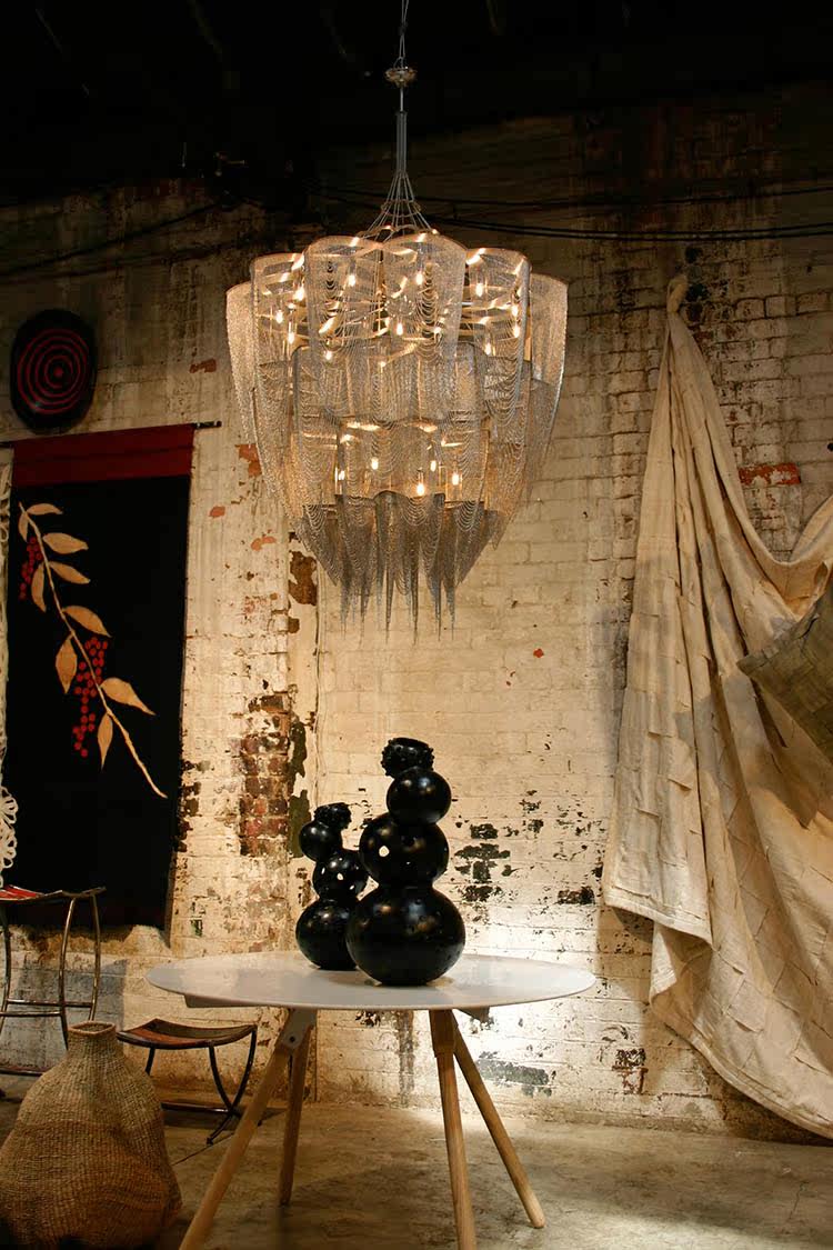 cascade-aluminum-chain-chandelier-anzaz--6