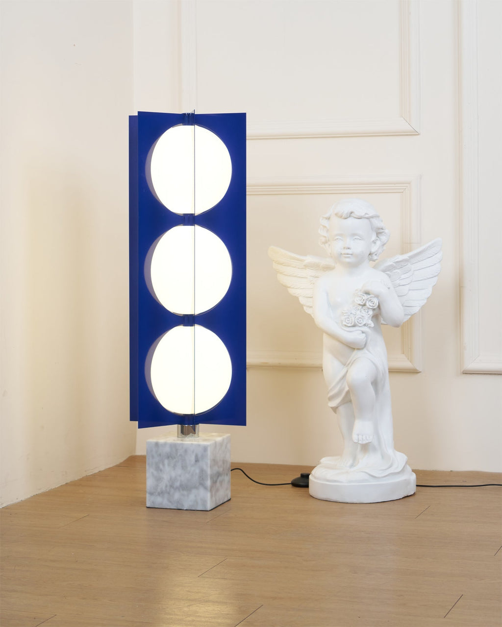 blue-kleos-floor-lamp-anzaz-Blue & White-2