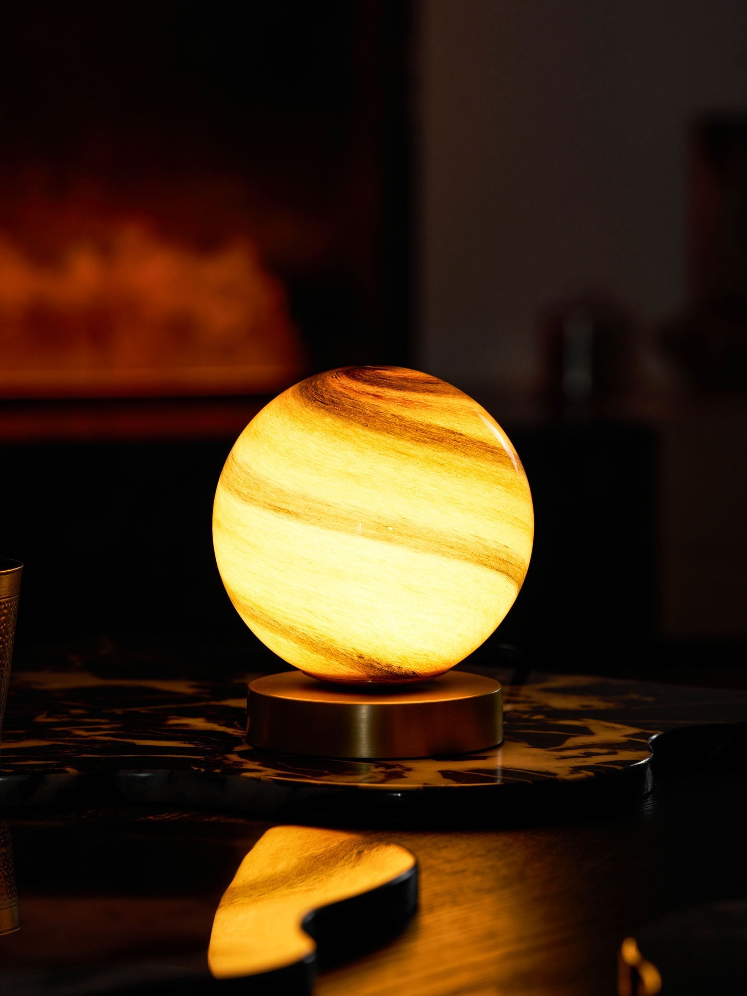 cassiopeia-table-lamp-anzaz-Brass-4