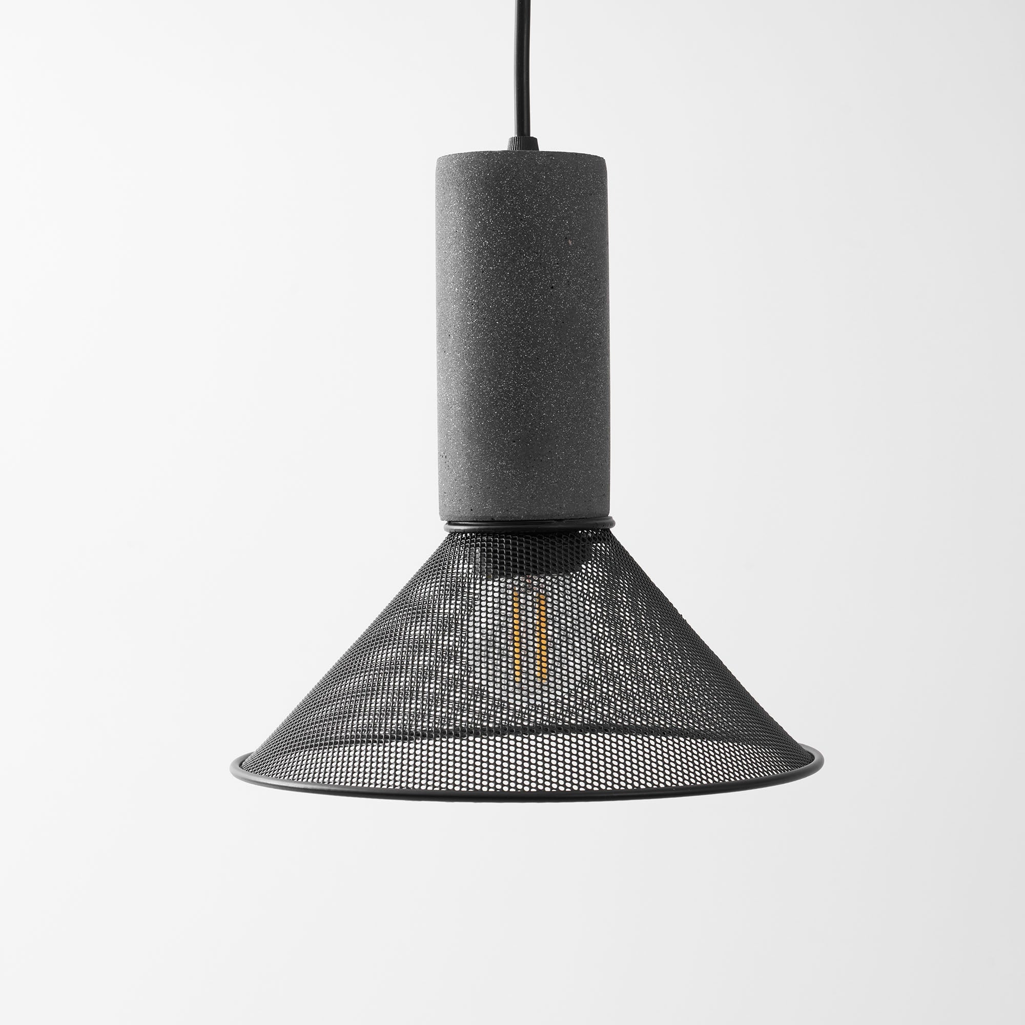 cement-mesh-pendant-light-anzaz--56