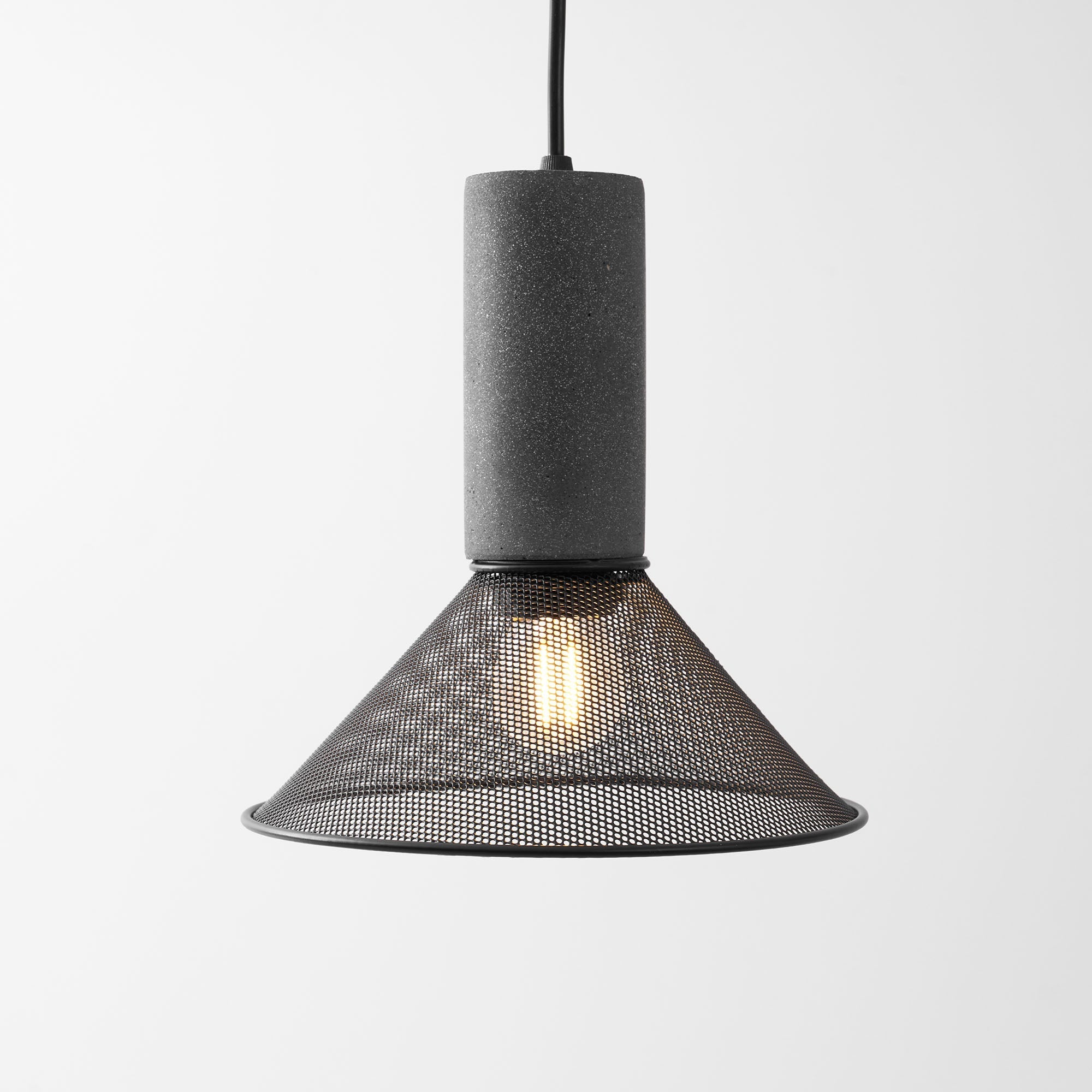 cement-mesh-pendant-light-anzaz--57