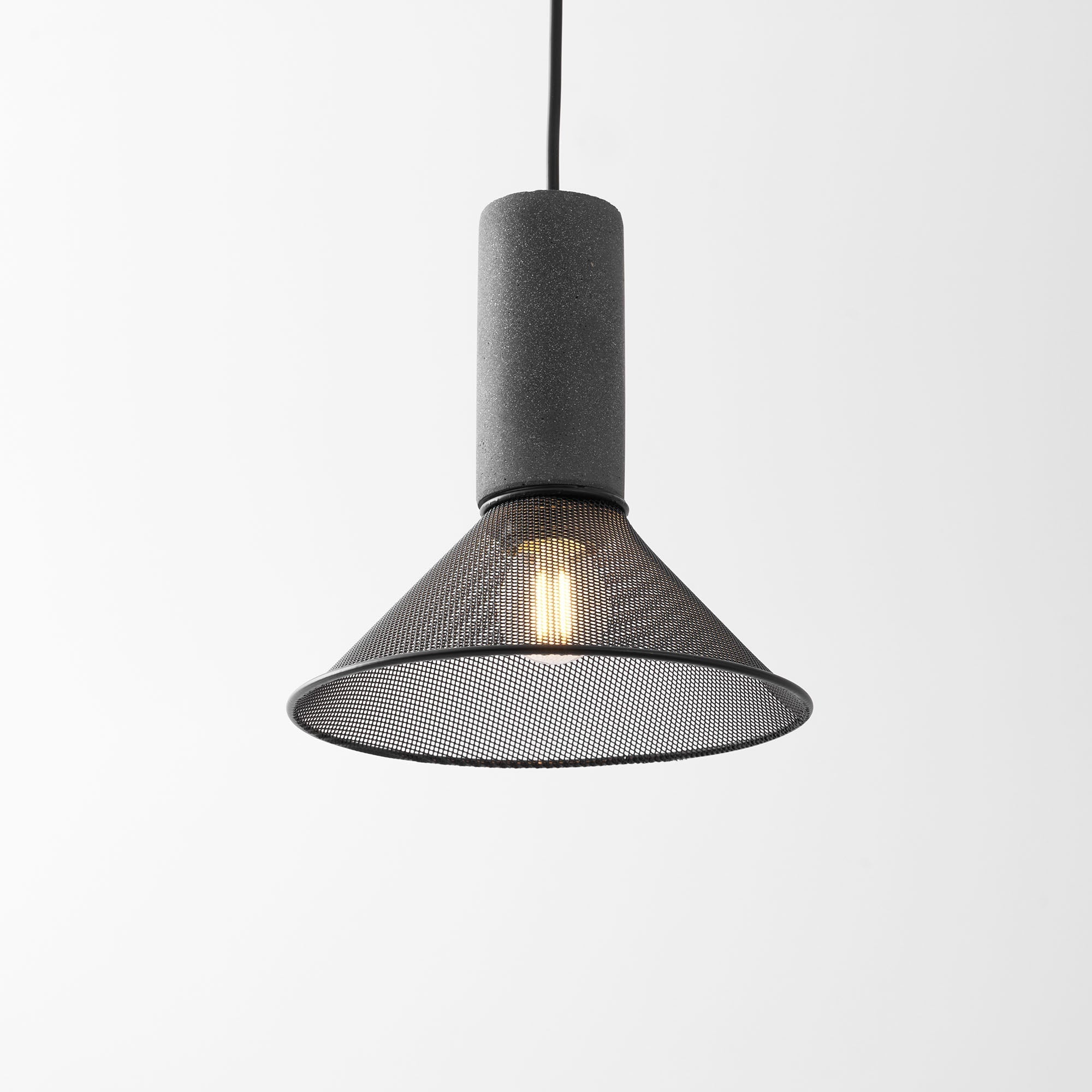 cement-mesh-pendant-light-anzaz--61