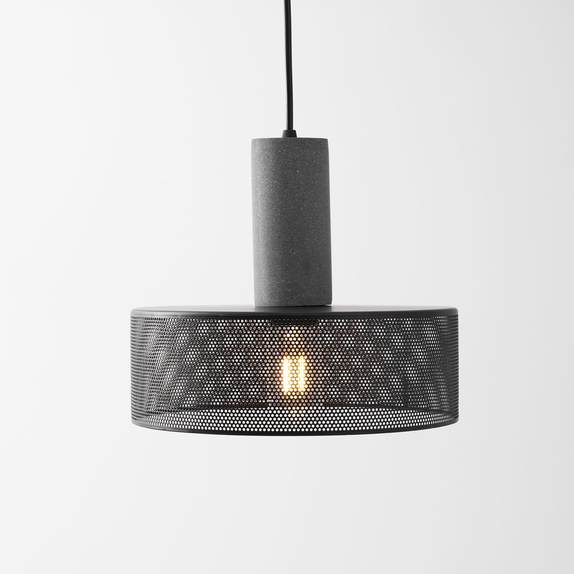 cement-mesh-pendant-light-anzaz--64