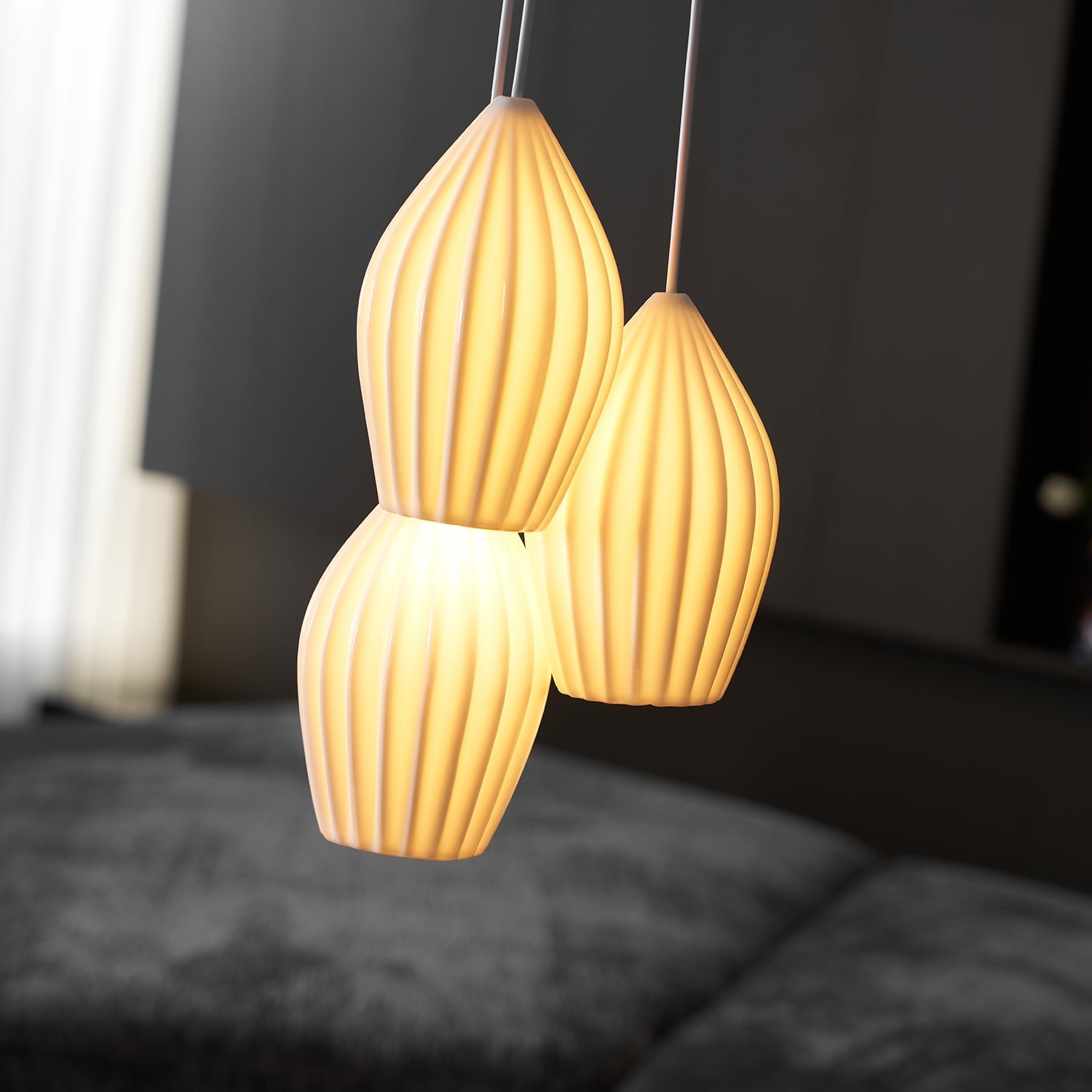 ceramic-ribbed-pendant-light-anzaz--9