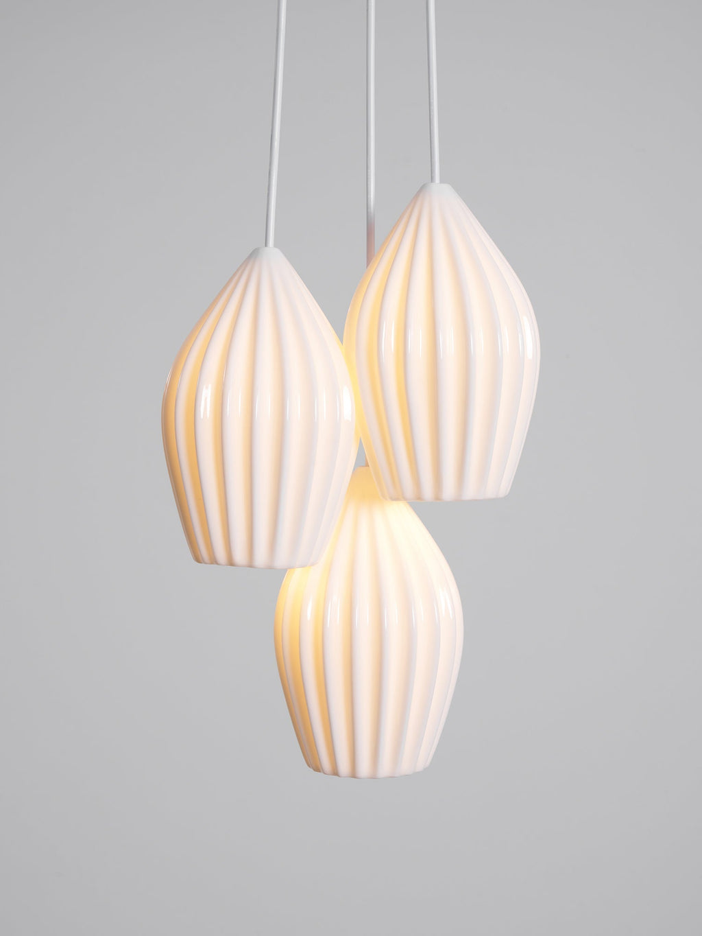 ceramic-ribbed-pendant-light-anzaz--44