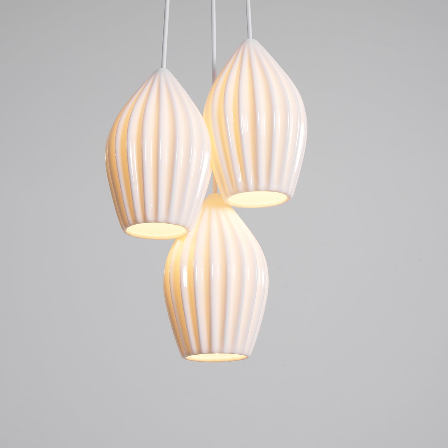 ceramic-ribbed-pendant-light-anzaz--45