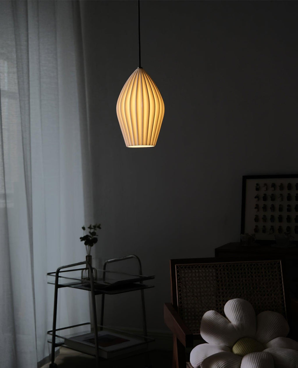 ceramic-ribbed-pendant-light-anzaz--25