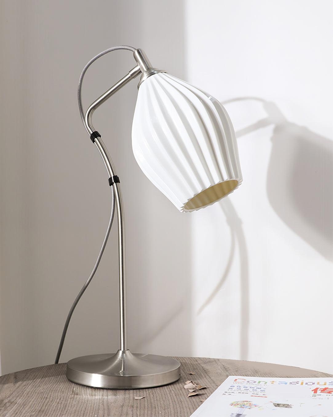 ceramic-ribbed-table-lamp-anzaz--12