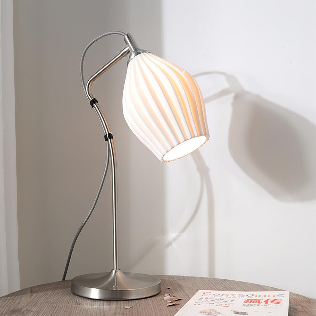 ceramic-ribbed-table-lamp-anzaz--17