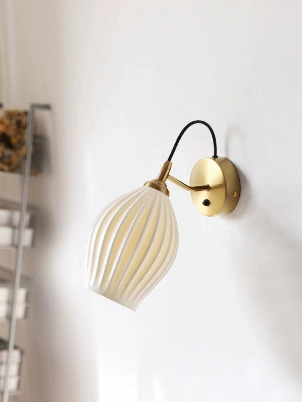 ceramic-ribbed-wall-light-anzaz--12