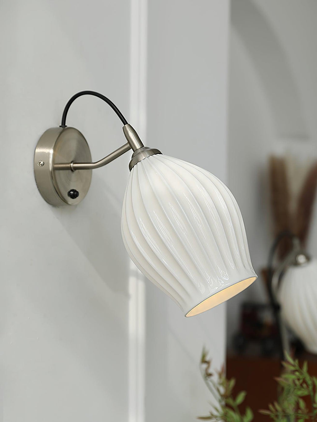 ceramic-ribbed-wall-light-anzaz--15