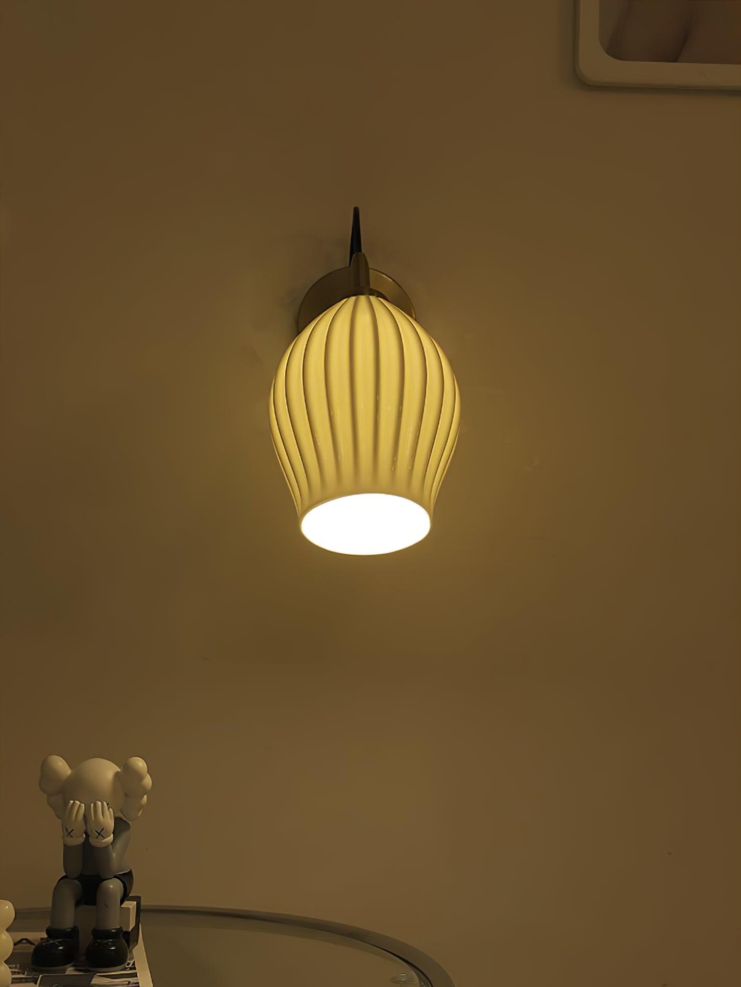 ceramic-ribbed-wall-light-anzaz--23