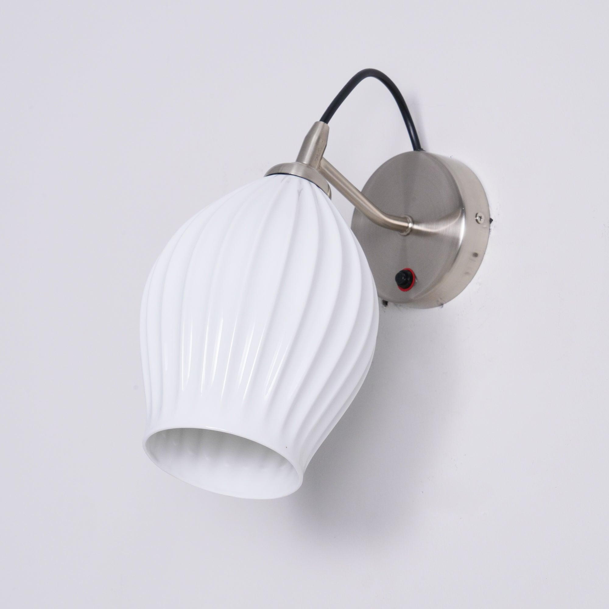 ceramic-ribbed-wall-light-anzaz--37