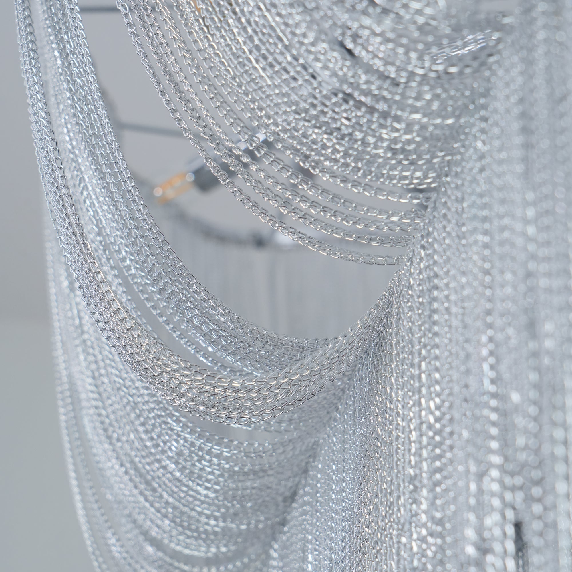 chains-shimmering-chandelier-anzaz--14
