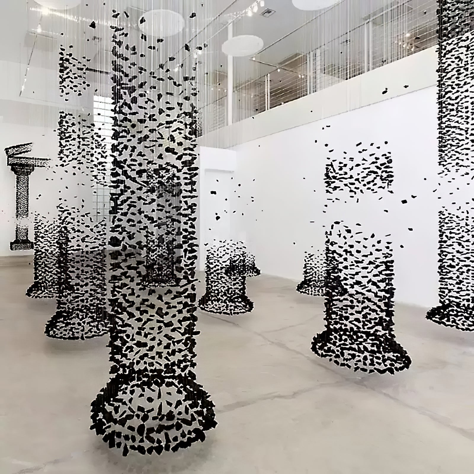 charcoal-shape-o-chandelier-anzaz--5