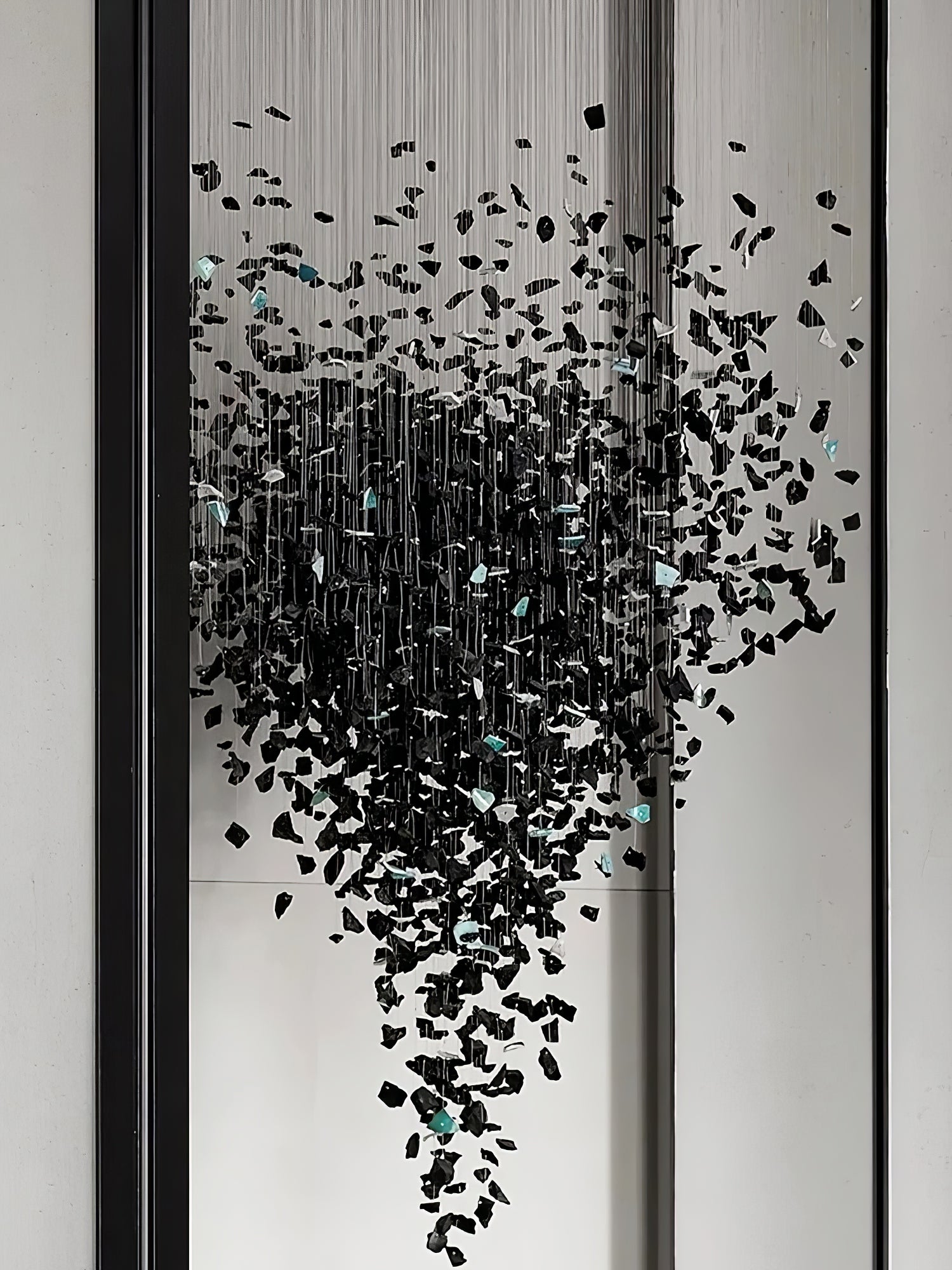 charcoal-shape-hourglass-chandelier-anzaz--26