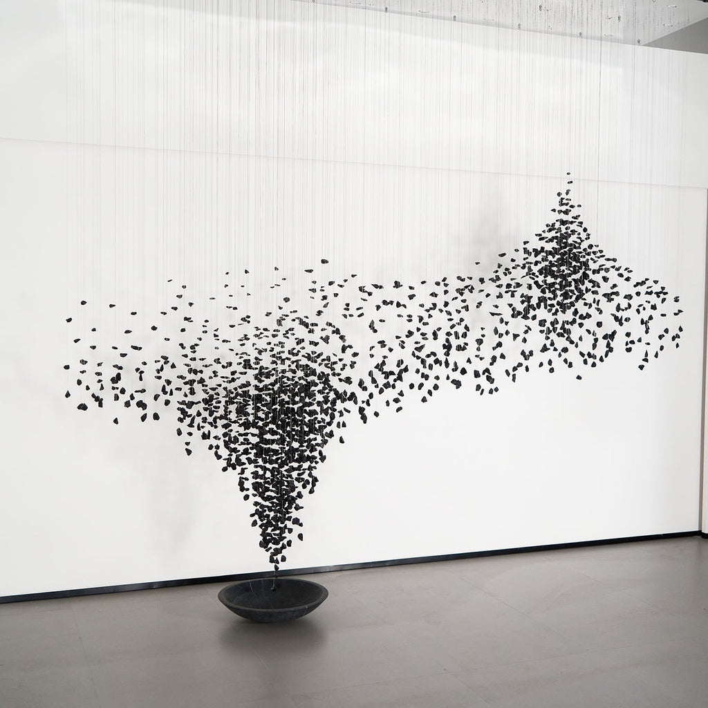 charcoal-shape-hourglass-chandelier-anzaz--4