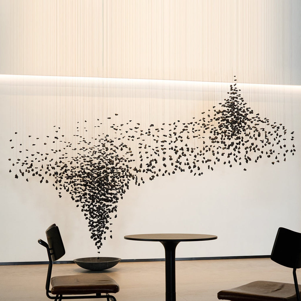 charcoal-shape-hourglass-chandelier-anzaz--3
