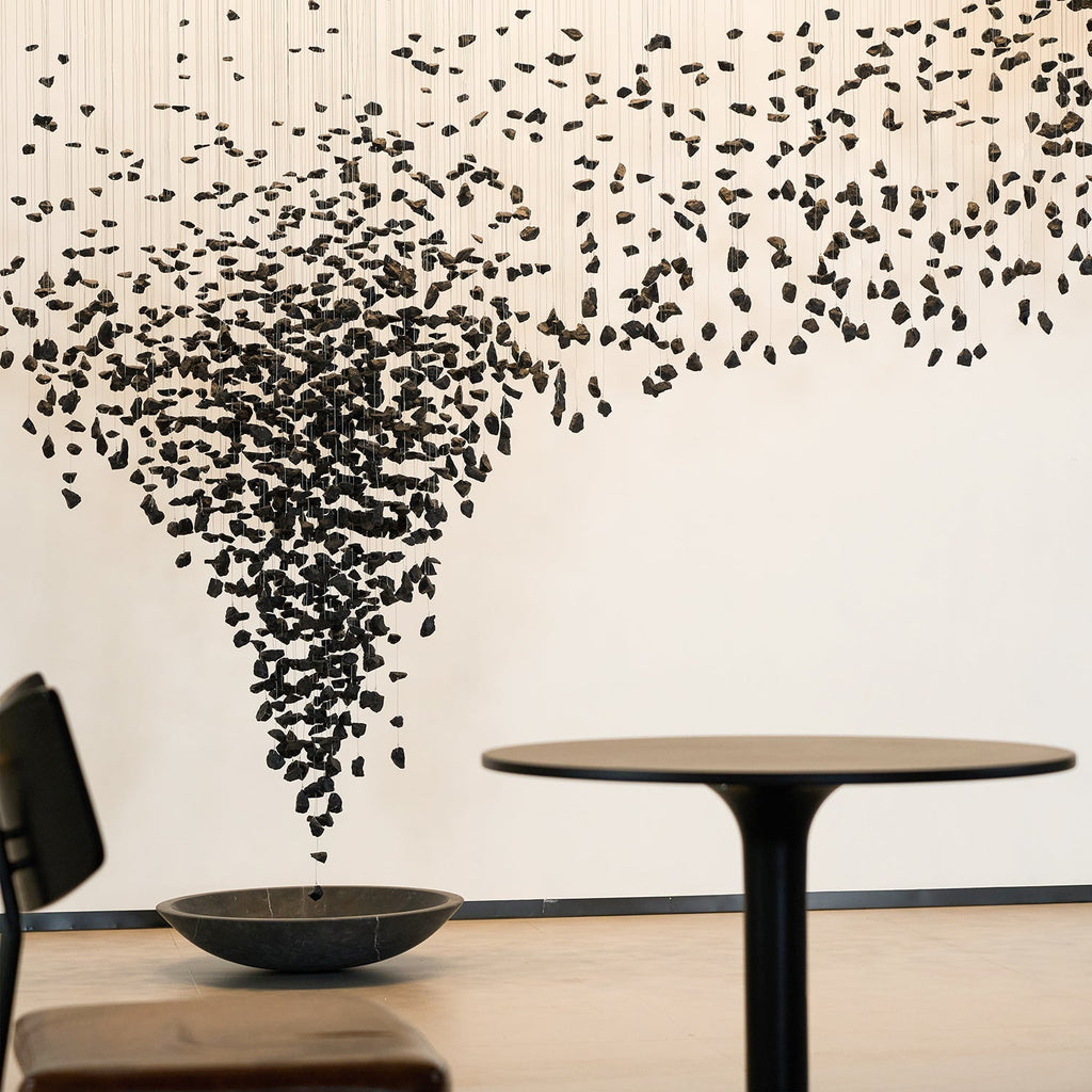 charcoal-shape-hourglass-chandelier-anzaz--12