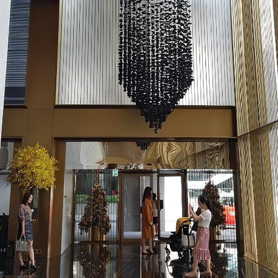 charcoal-chandeliers-g-to-l-anzaz--24