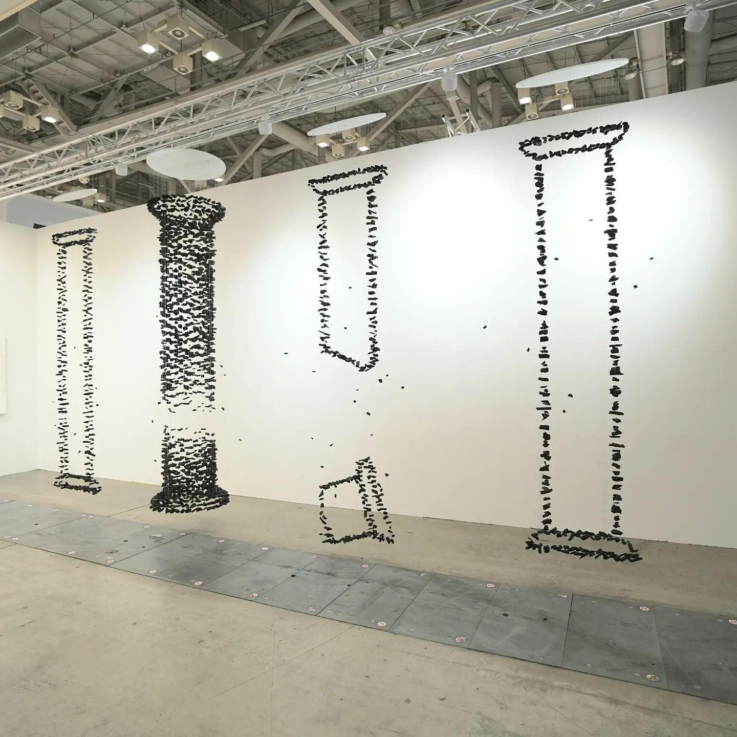 charcoal-chandeliers-anzaz--34