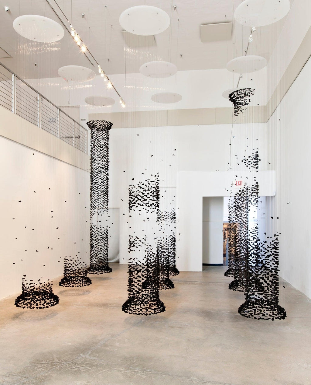 charcoal-chandeliers-g-to-l-anzaz--38