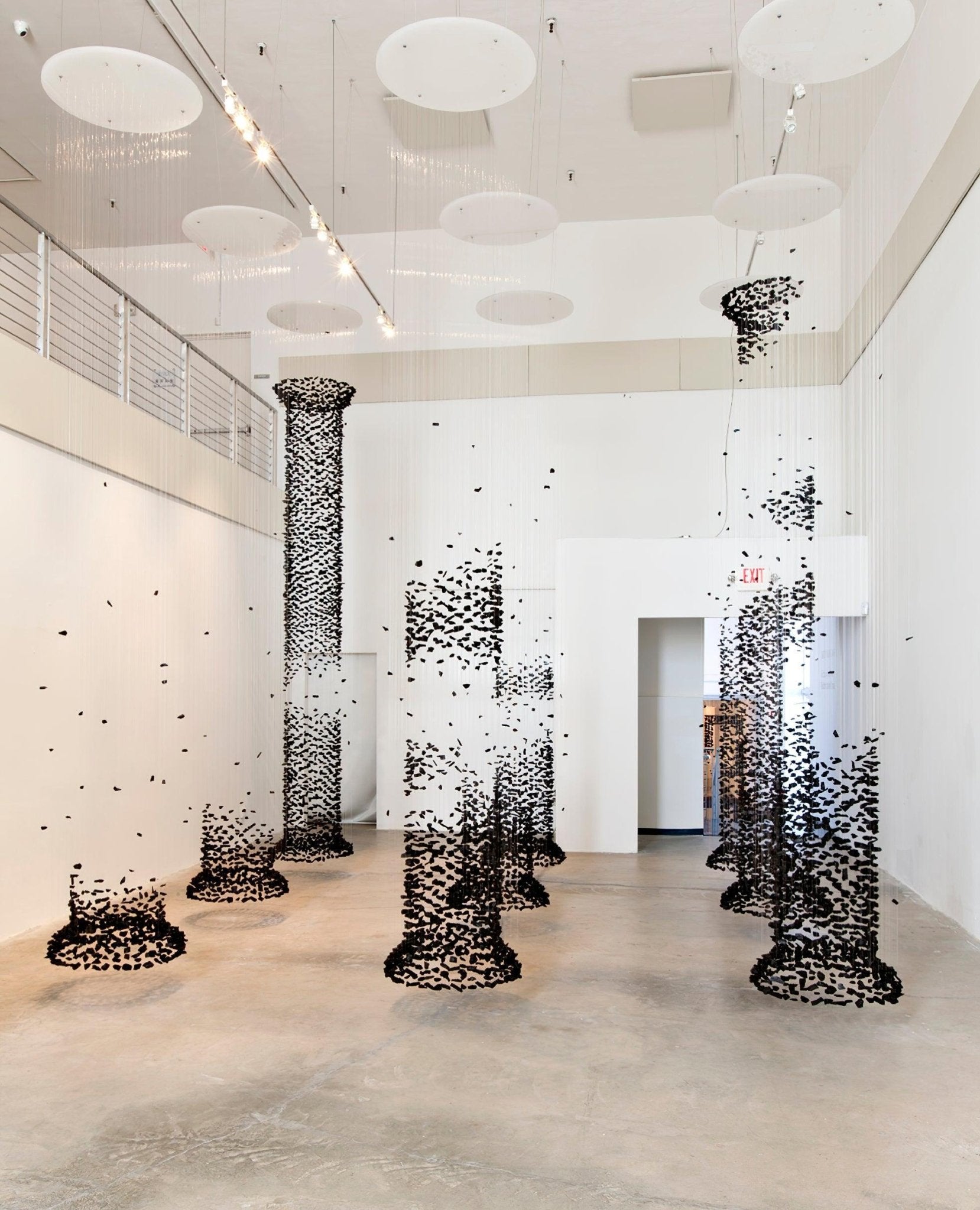 charcoal-chandeliers-m-to-r-anzaz--37