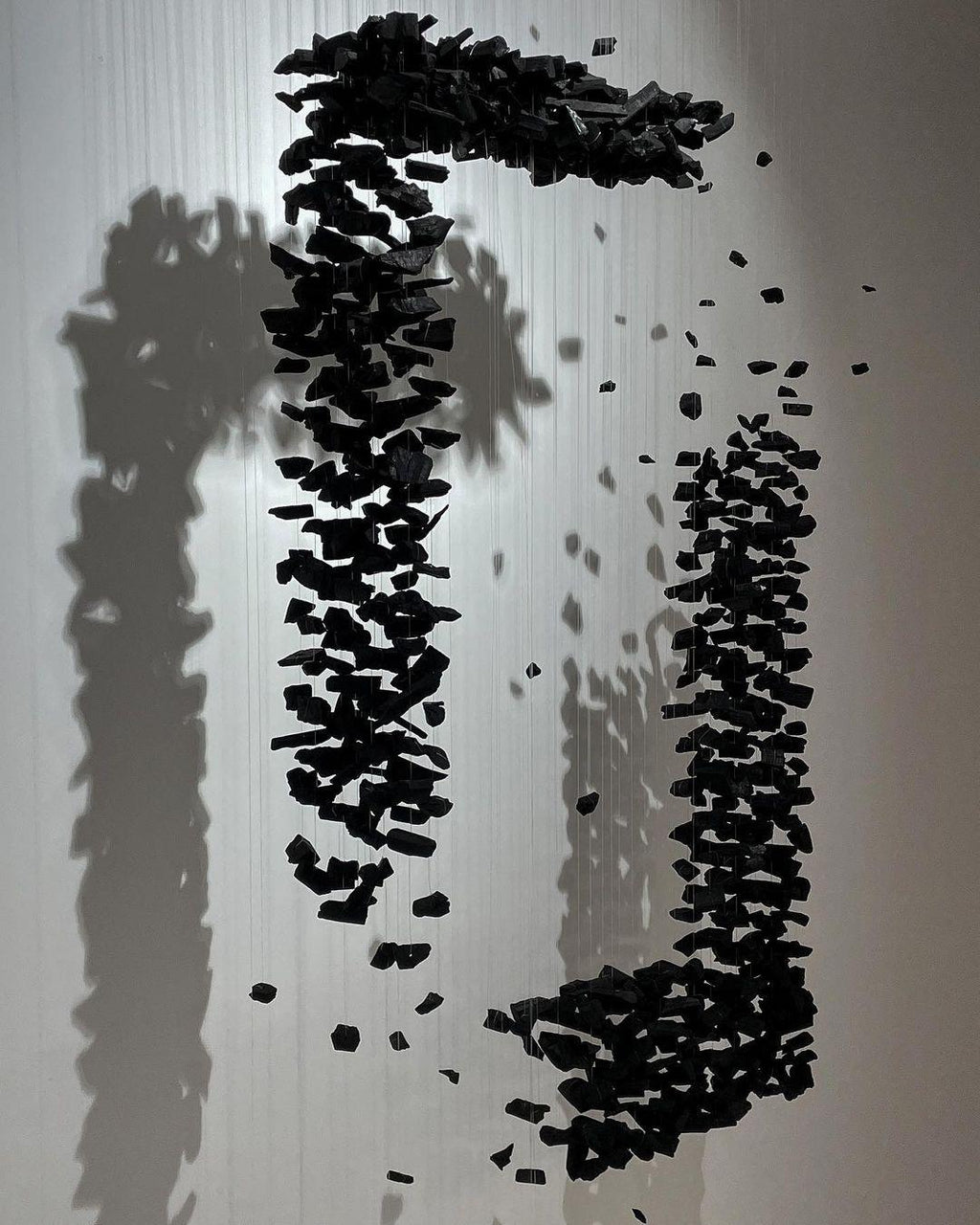 charcoal-chandeliers-m-to-r-anzaz--47