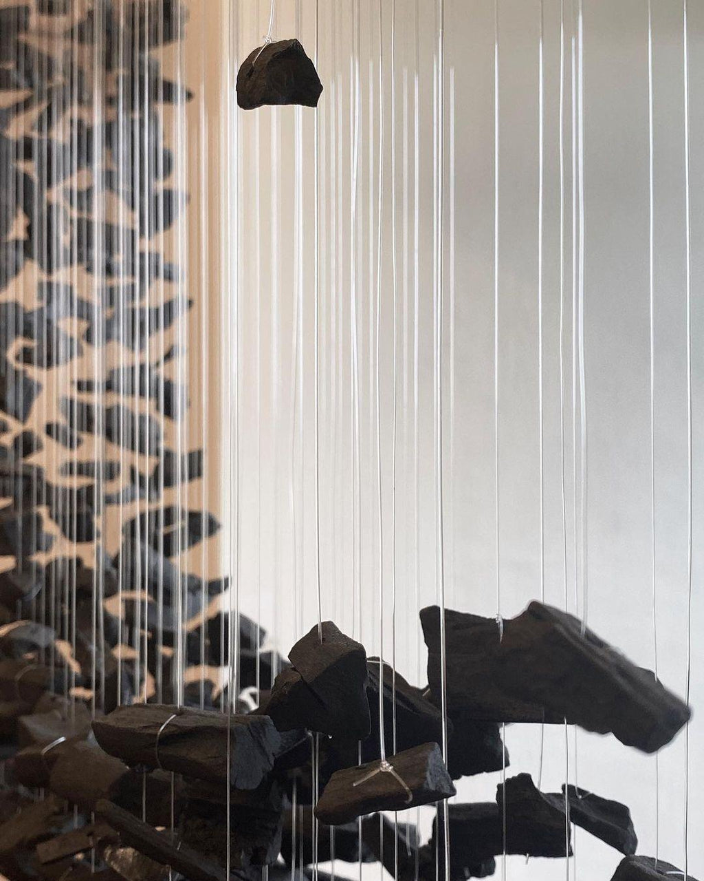 charcoal-chandeliers-m-to-r-anzaz--53